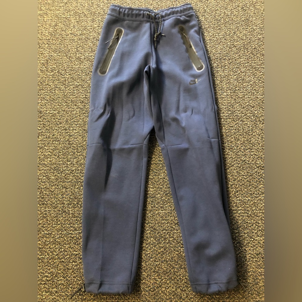 Brand new Nike tech pants xs mens